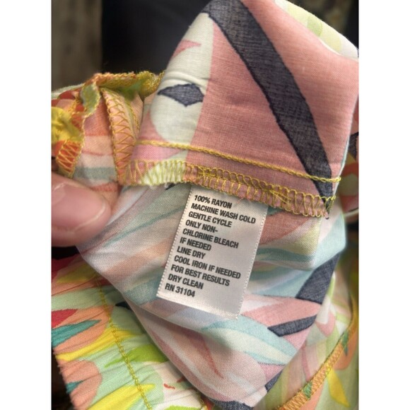 Crown & Ivy Pants Women Size Large Floral Elastic Waist Pull On Cropped Bottoms - Picture 2 of 5